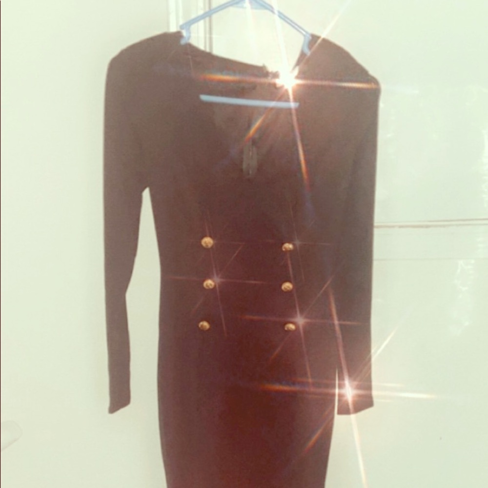 Black with gold button fashion nova gown 🤩‼️